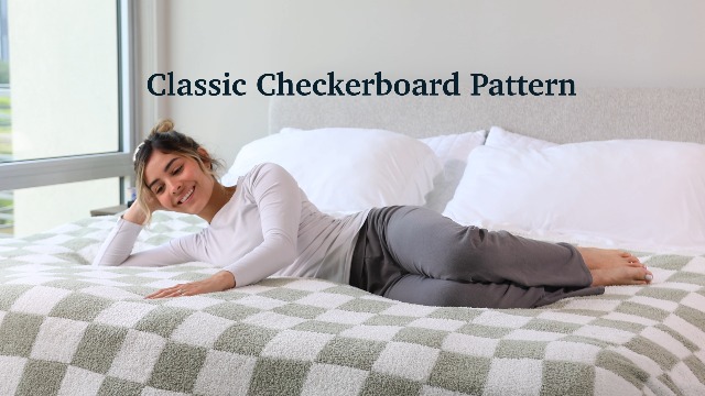 Amazon.com: WRENSONGE Checkered Throw Blanket, Hot Pink Soft Cozy